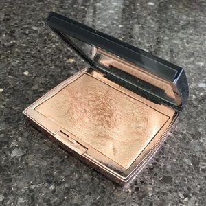 ✨ ANASTASIA X AMREZZY HIGHLIGHTER ✨